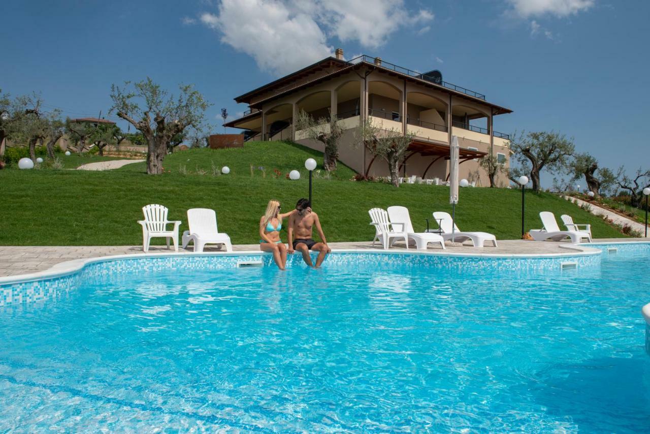 Cataleya Resort & Spa Notaresco Bagian luar foto