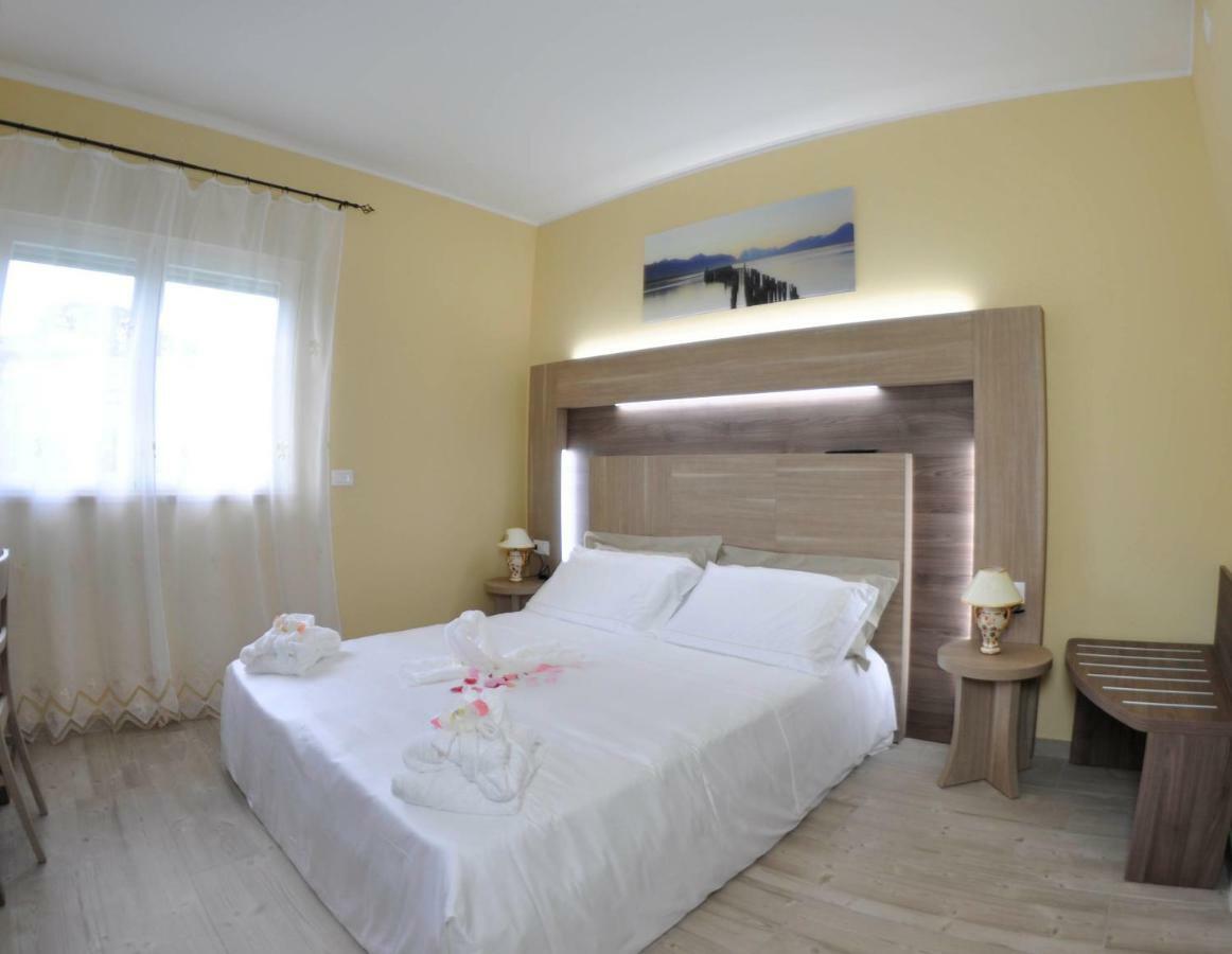 Cataleya Resort & Spa Notaresco Bagian luar foto