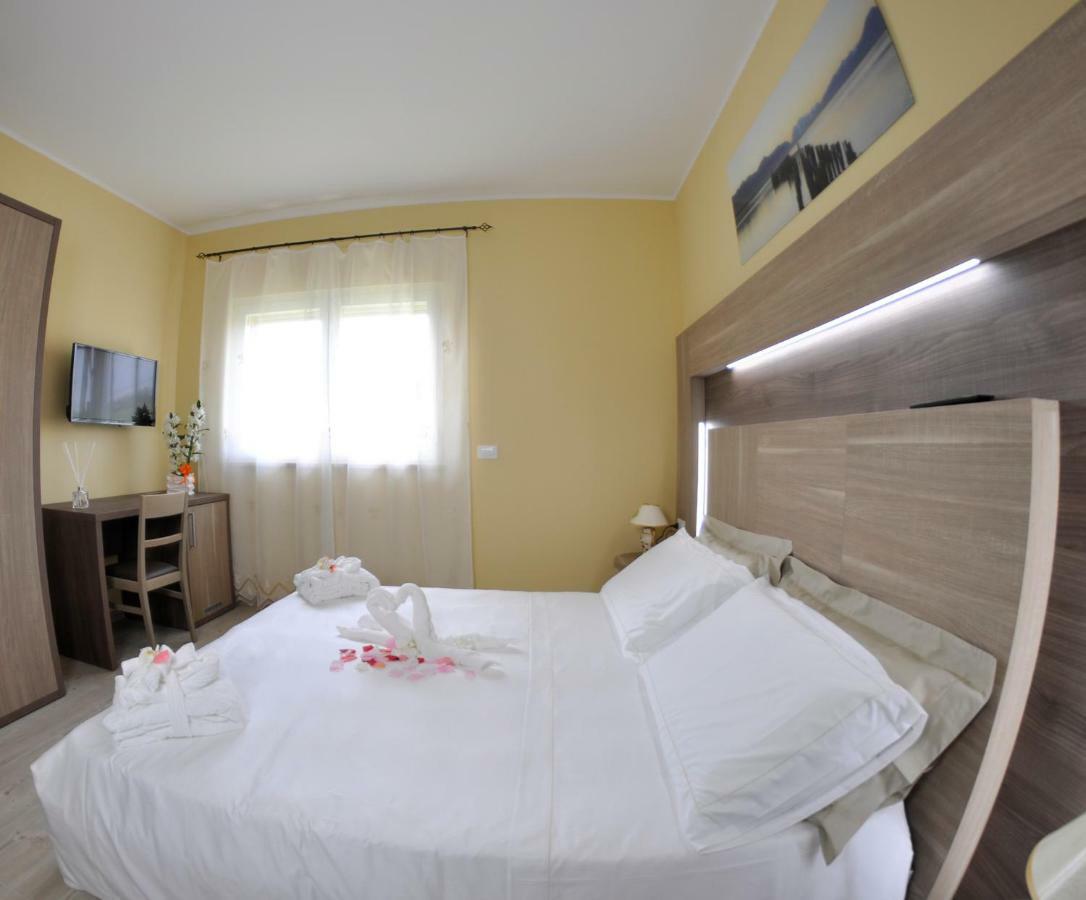 Cataleya Resort & Spa Notaresco Bagian luar foto