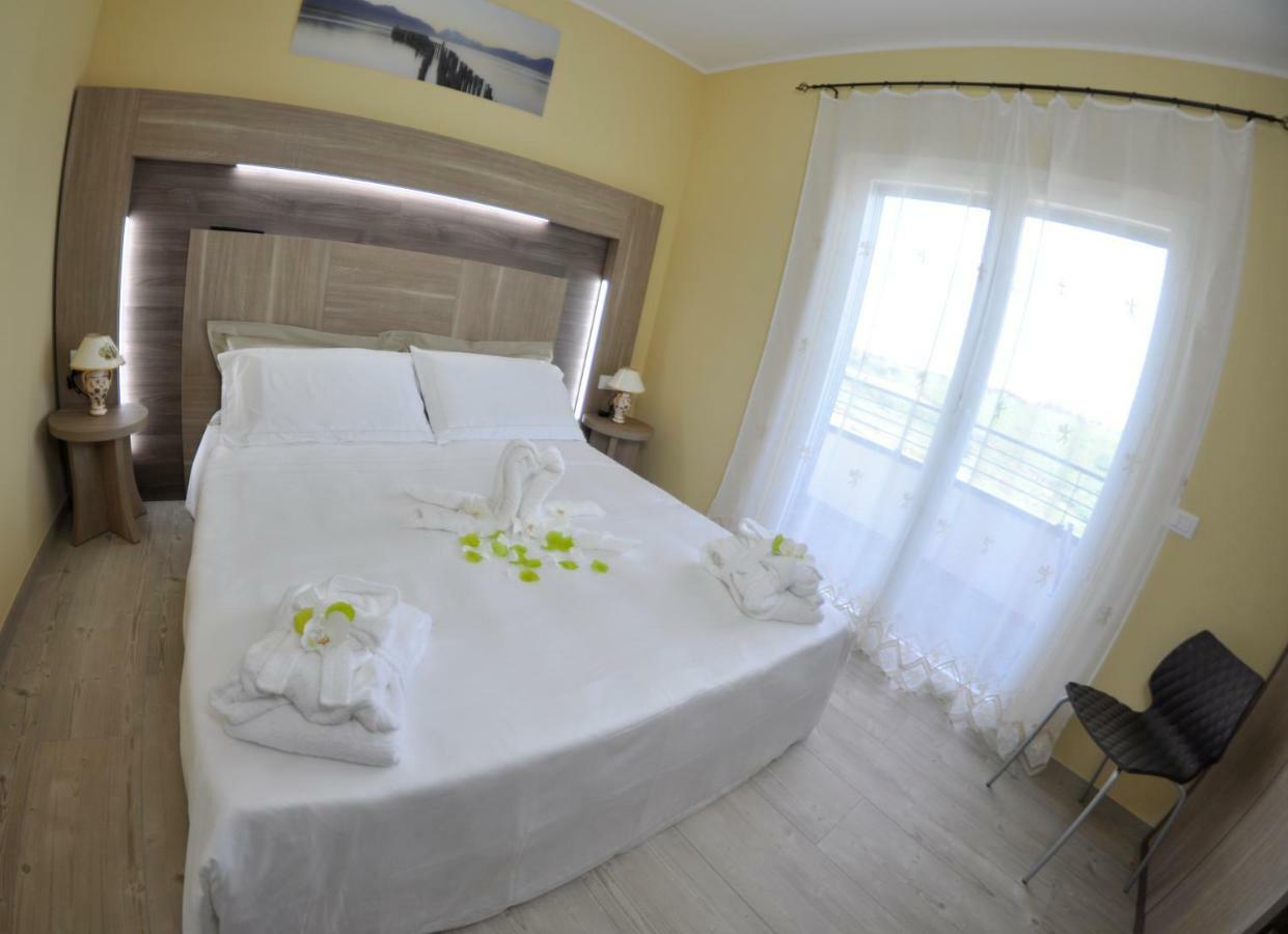 Cataleya Resort & Spa Notaresco Bagian luar foto